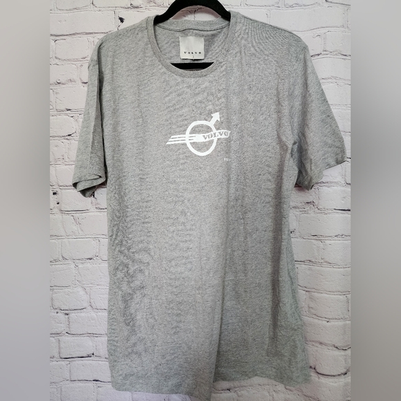 Volvo Retro Mens T-shirt - Picture 1 of 9